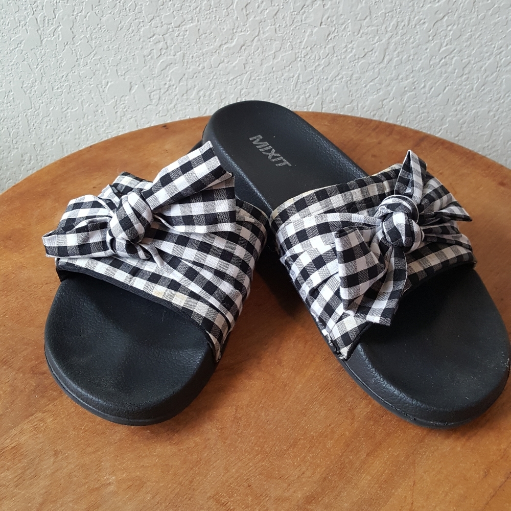 Gingham slides